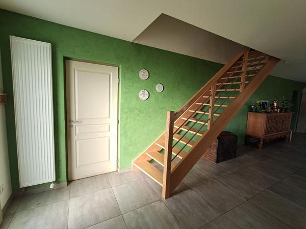 Maison Noroy Le Bourg 10 pièces 253.50 m2 à 271 000 euros