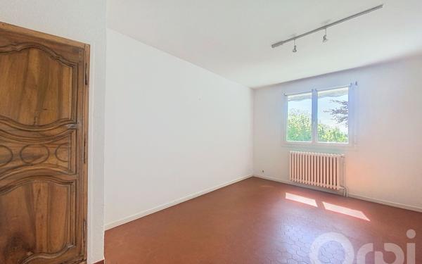 Maison à vendre    3 pièces • 90 m2 Seilhac