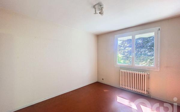 Maison à vendre    3 pièces • 90 m2 Seilhac