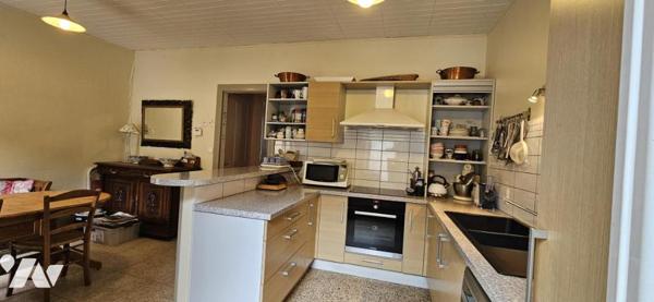 Maison de ville au centre de RAON L'ETAPE