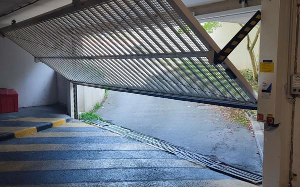 Stationnement à vendre    14 m2 Tarbes