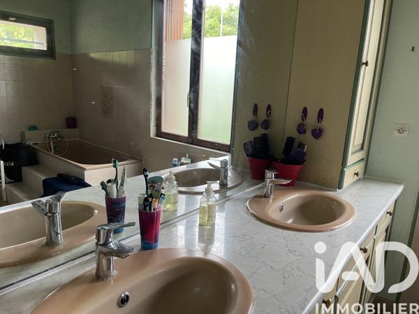 Maison à vendre 5 pièces 147 m² Montlouis-sur-Loire
