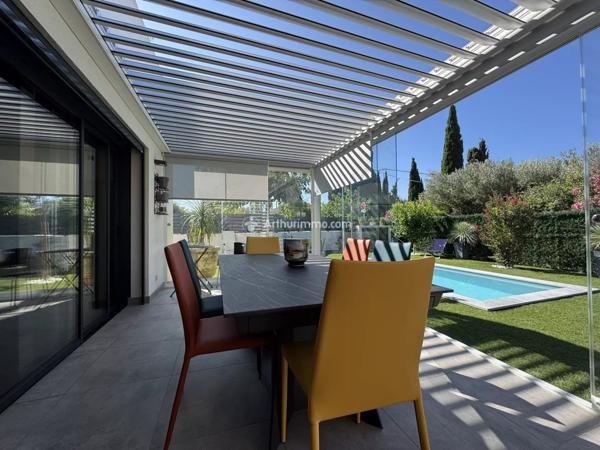 Vente Appartement 3 pièces 105 m2 à Sanary-sur-Mer