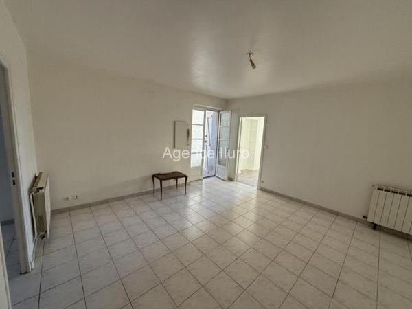 Appartement - Oloron-sainte-marie - Réf.:205228 EXCLUSIVITE - OLORON CENTRE - APPARTEMENT T2