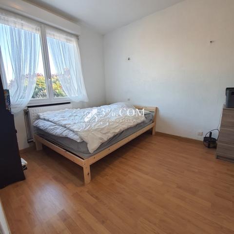 Maison 5 pièce(s) 3 chambre(s) 104 m²