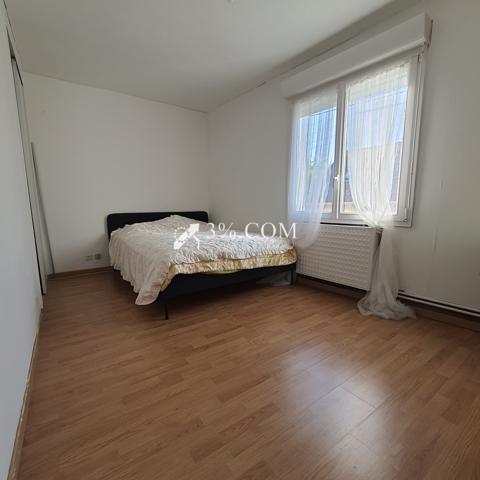 Maison 5 pièce(s) 3 chambre(s) 104 m²