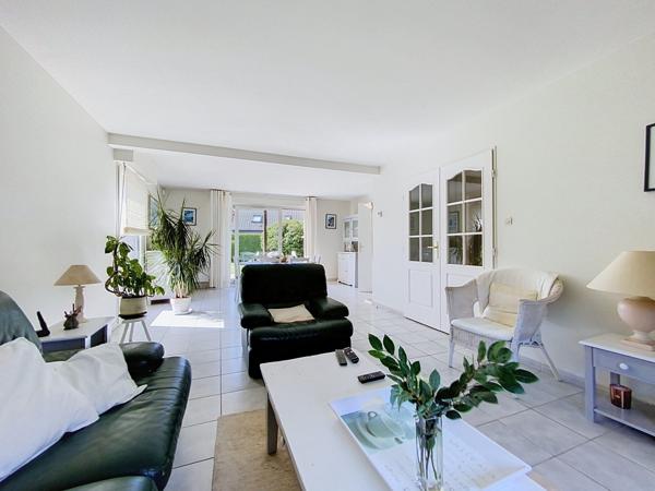Villa individuelle 4 chambres, bureau, garage 2 voitures LA CHAPELLE D ARMENTIERES