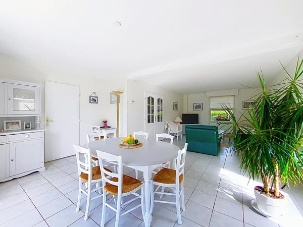 Villa individuelle 4 chambres, bureau, garage 2 voitures LA CHAPELLE D ARMENTIERES