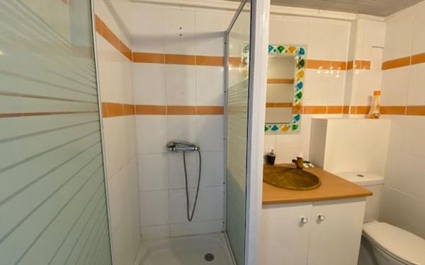 Appartement à louer    1 pièce •  Saint-François