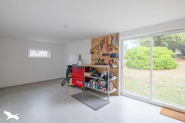 Maison à vendre 241 960 € Soyaux 5 p 125 m² DPE D