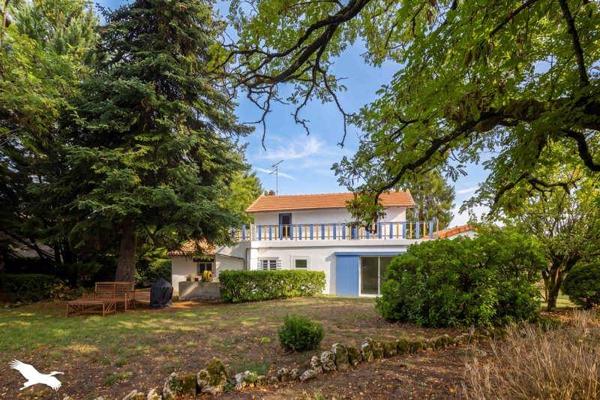 Maison à vendre 241 960 € Soyaux 5 p 125 m² DPE D