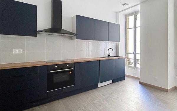 Appartement à vendre    2 pièces • 50 m2 Nice