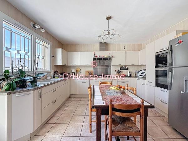 Maison à vendre 7 pièces de 239 m²