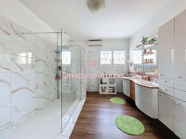 Maison à vendre 7 pièces de 239 m²