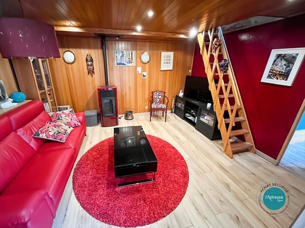 Maison de ville avec extérieur au coeur du centre-ville