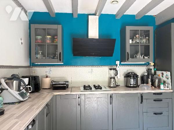 Exclusivité ! Centre ville de Tonneins, maison des années 30 rénovée, jardin, garage, bassin ...