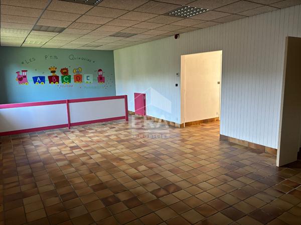 LOCATION Local commercial a usage de bureau
