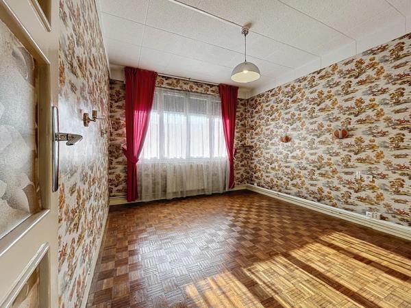 Bel appartement très lumineux en coeur de ville avec une dégagée sur les berges de l'Oise