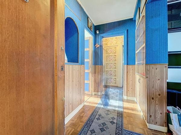 Bel appartement très lumineux en coeur de ville avec une dégagée sur les berges de l'Oise