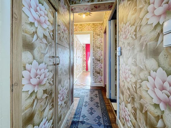 Bel appartement très lumineux en coeur de ville avec une dégagée sur les berges de l'Oise