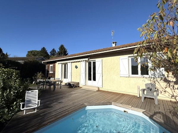 Fonctionnelle et lumineuse maison rénovée.