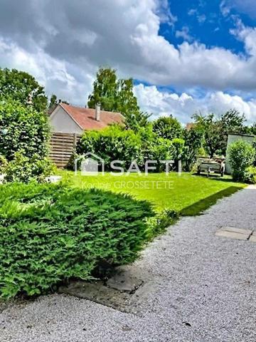 Maison de 112m² et appartement de 72m² sur un terrain de 763m²