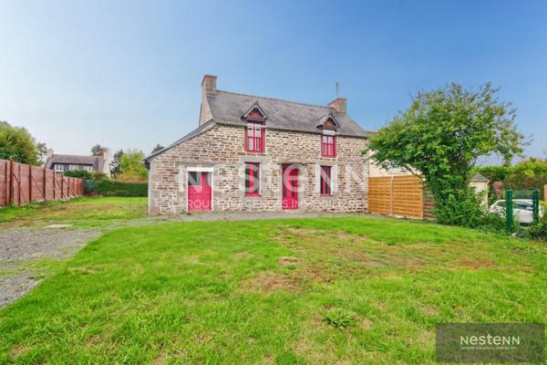 A VENDRE - CENTRE DE QUESSOY - MAISON EN PIERRE