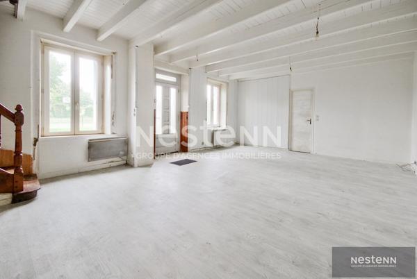 A VENDRE - CENTRE DE QUESSOY - MAISON EN PIERRE