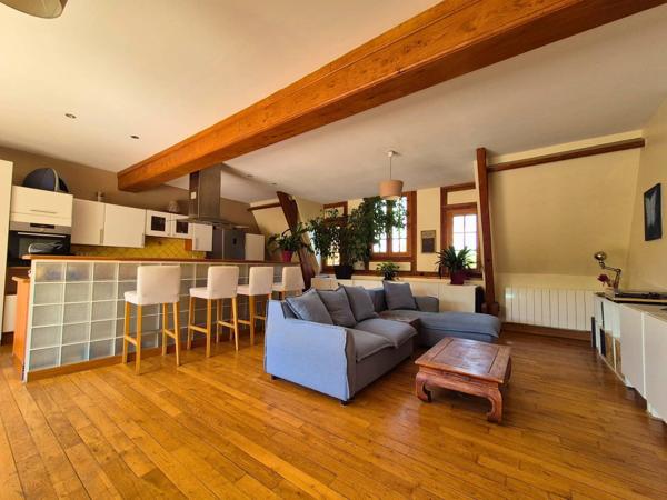 Superbe appartement au dernier étage d’un bâtiment historique