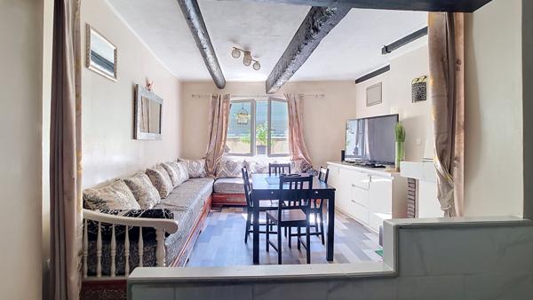 Maison de ville 4 pièces à vendre au centre de Carpentras - 105 000 €