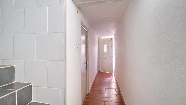 Maison de ville 4 pièces à vendre au centre de Carpentras - 105 000 €