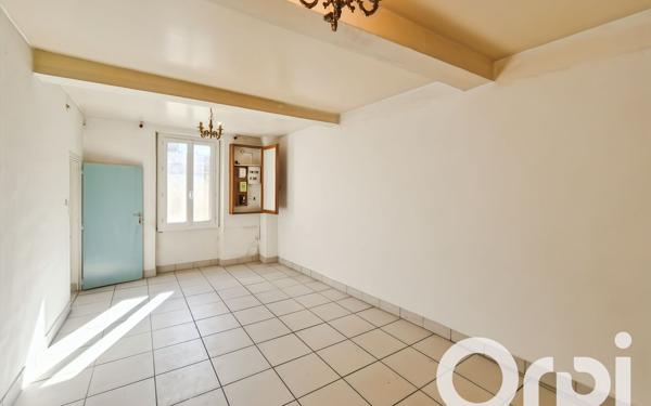 Maison à vendre    4 pièces •  Pont-Saint-Esprit