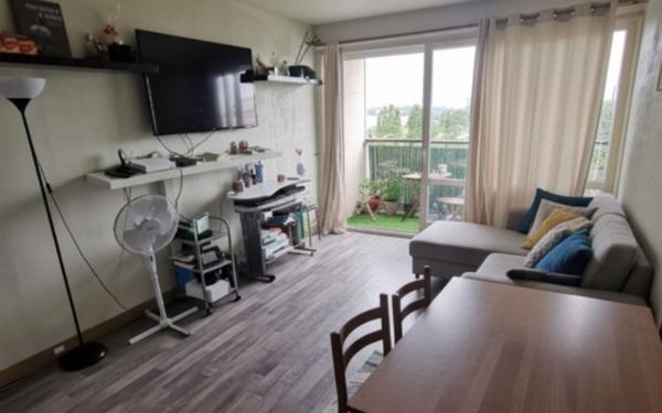 Appartement à vendre    3 pièces • 62,20 m2 Ris-Orangis
