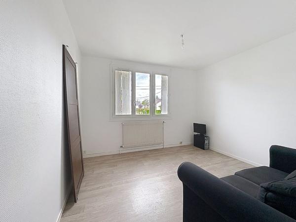 APPARTEMENT T4 - SPACIEUX - CENTRE-VILLE