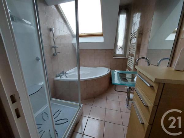 Appartement F4 à vendre  4 pièces - 121,84 m 2   MONTLUCON  - 03