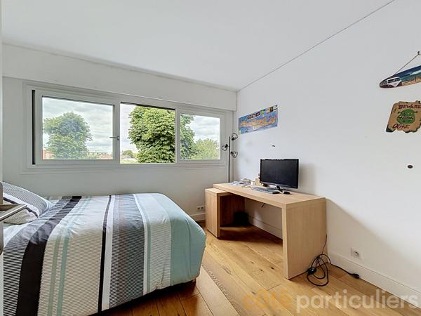 Vente
                Appartement89,97 m² - 3 Pièces -
                    SAINT MAUR DES FOSSES (94210)