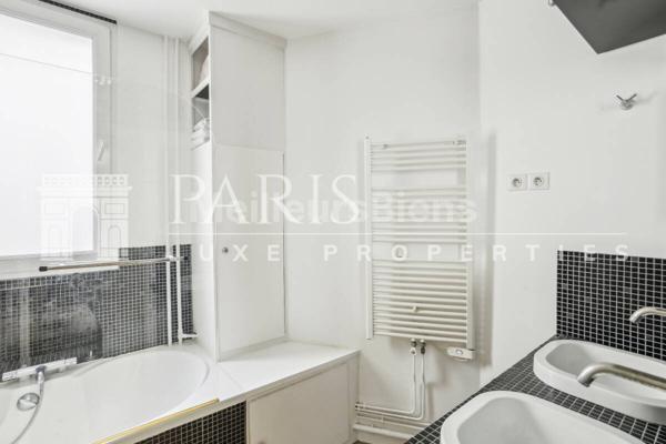 Paris 17e - Plaine Monceau - 4 pièces - 2 chambres + bureau - 95 m²