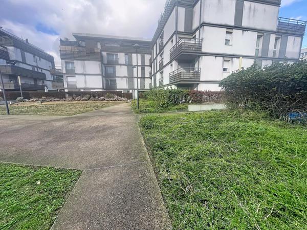 Charmant Appartement T4 - 68 m² à  Athis-mons avec une place de parking couverte