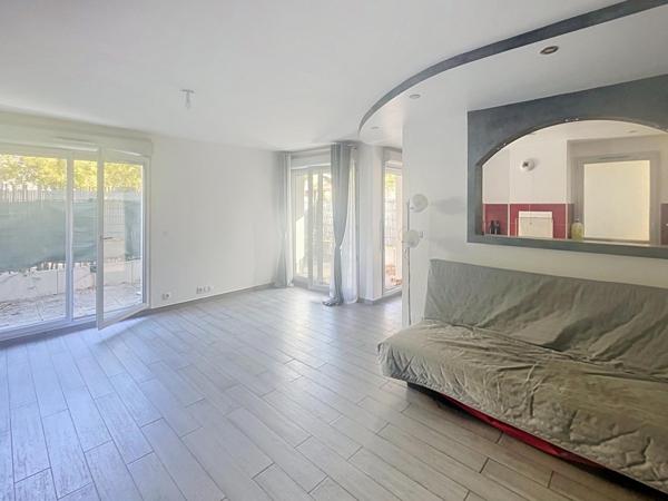 Charmant Appartement T4 - 68 m² à  Athis-mons avec une place de parking couverte