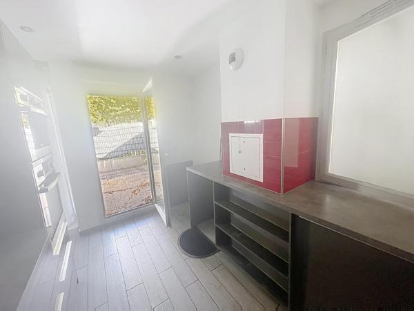 Charmant Appartement T4 - 68 m² à  Athis-mons avec une place de parking couverte