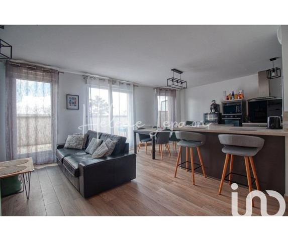 Appartement 3 pièces de 73 m² à Jouy-le-Moutier (95280)