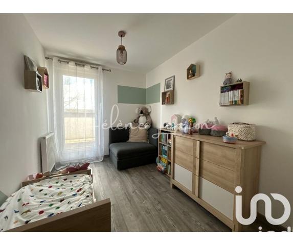 Appartement 3 pièces de 73 m² à Jouy-le-Moutier (95280)