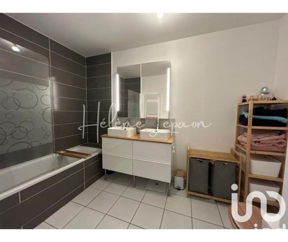 Appartement 3 pièces de 73 m² à Jouy-le-Moutier (95280)