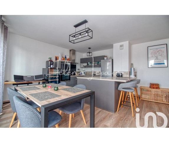 Appartement 3 pièces de 73 m² à Jouy-le-Moutier (95280)