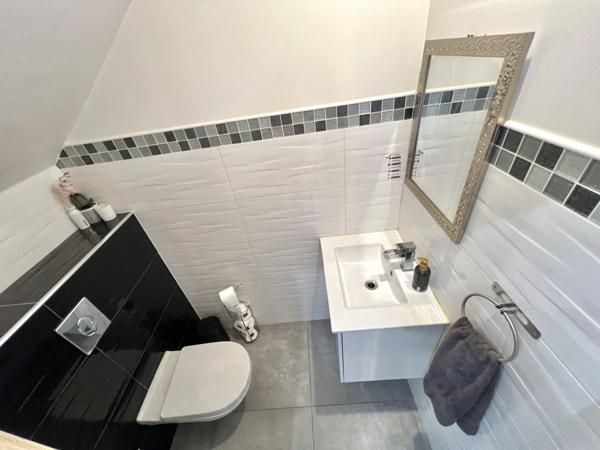 Saint-Geniès-de-Malgoirès (30190) Villa contemporaine 161 m² – Piscine – Pool house – Garage – Terrain 790 m²