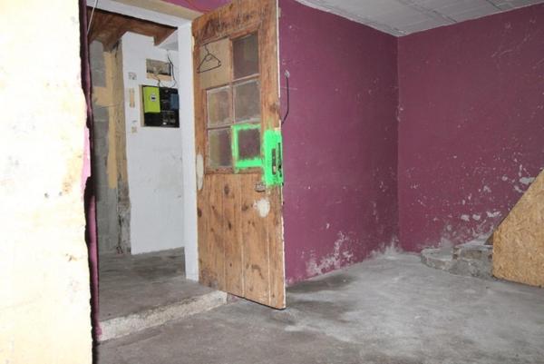 Parking à LE CHAMBON-FEUGEROLLES, 42500 -