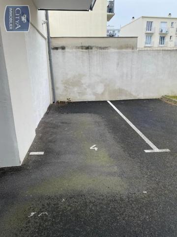 Parking à louer Tours (37000)