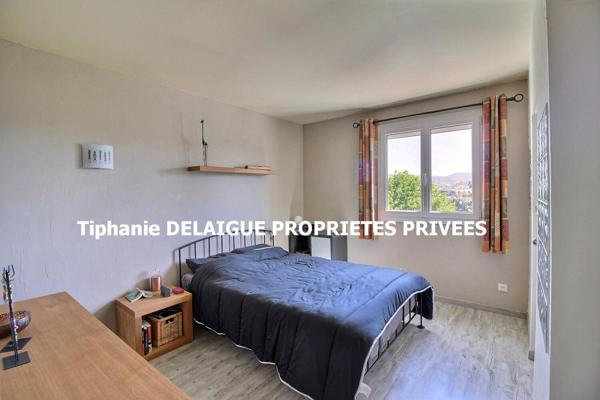 Saint Priest en Jarez 42270 appartement duplex traversant en rez-de-jardin 124m² habitables 3 chambres