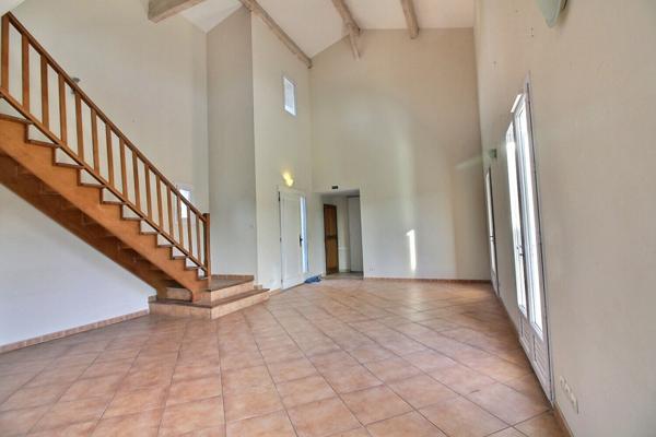 Maison Meyreuil 5 pièce(s) 120 m2 sur 3000m²