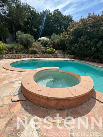 Maison Lorgues T5 de 98m² sur un terrain de 1437m² + piscine forme libre